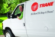 Инновационный подход Trane: коррекция коэффициента мощности для снижения затрат на энергию системы охлажденной воды